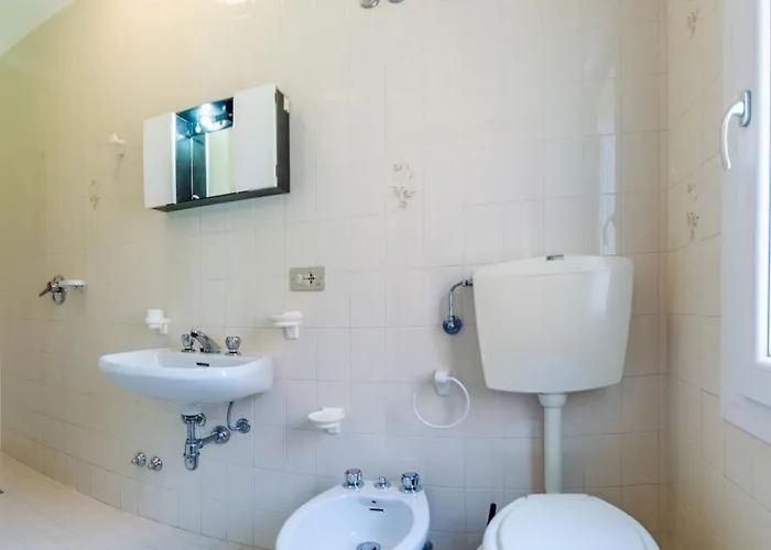 Cozy A Few Steps From The