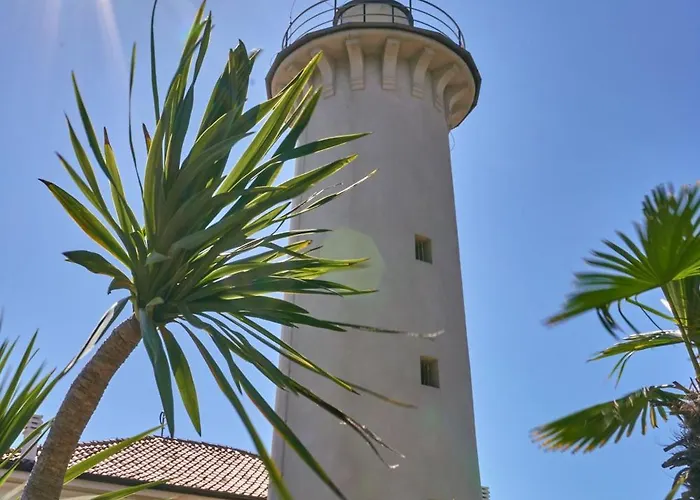 Cozy A Few Steps From The *